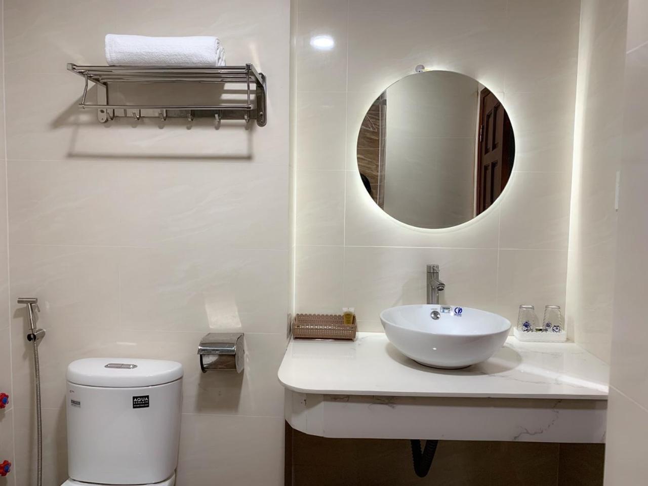 Hotel Khach San Trung Hieu Vung Tau Zewnętrze zdjęcie