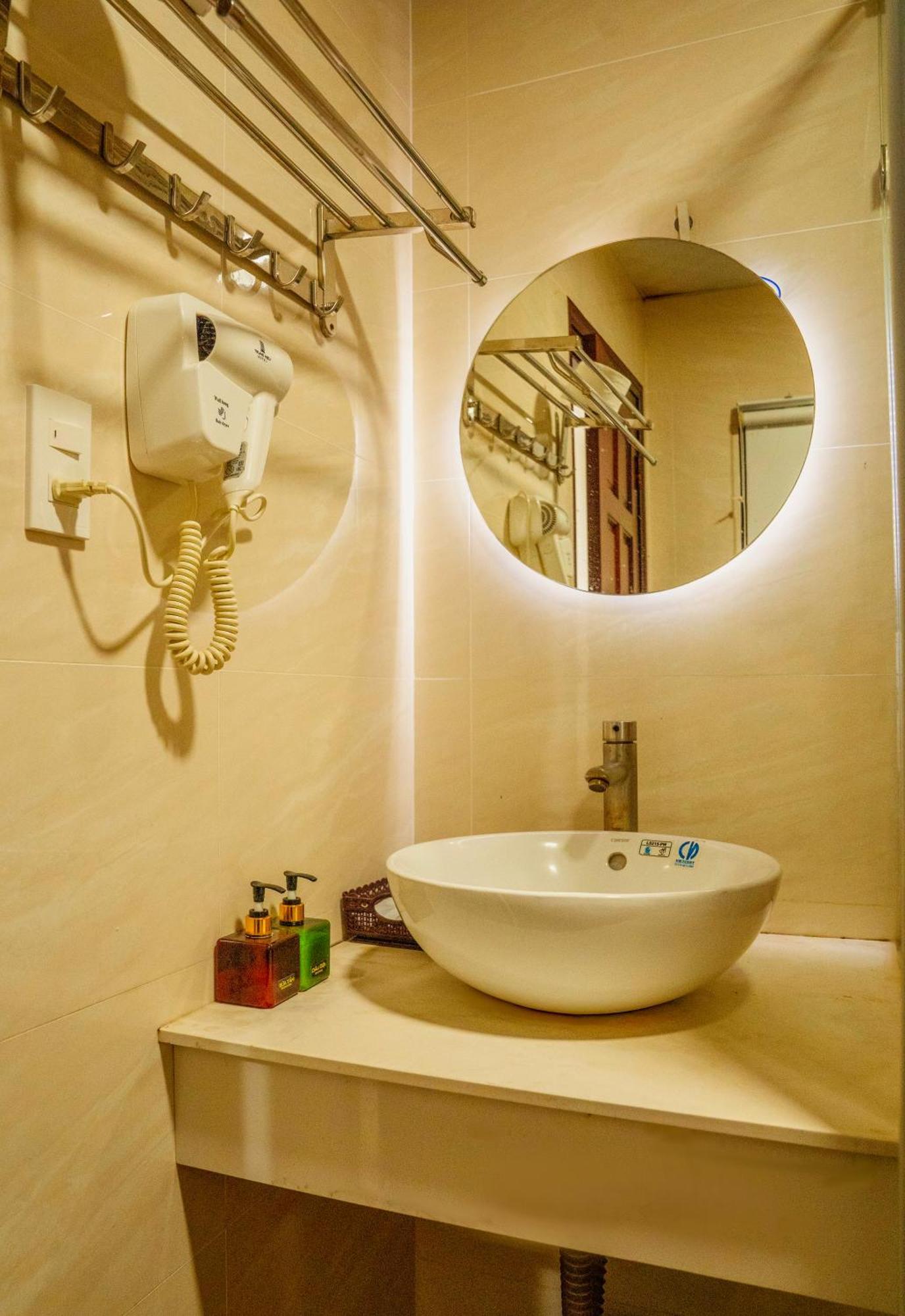 Hotel Khach San Trung Hieu Vung Tau Zewnętrze zdjęcie